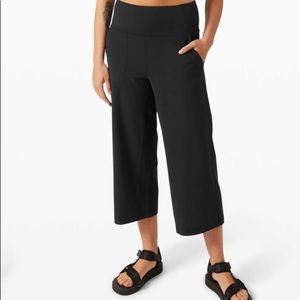 Align Wide Leg Crop